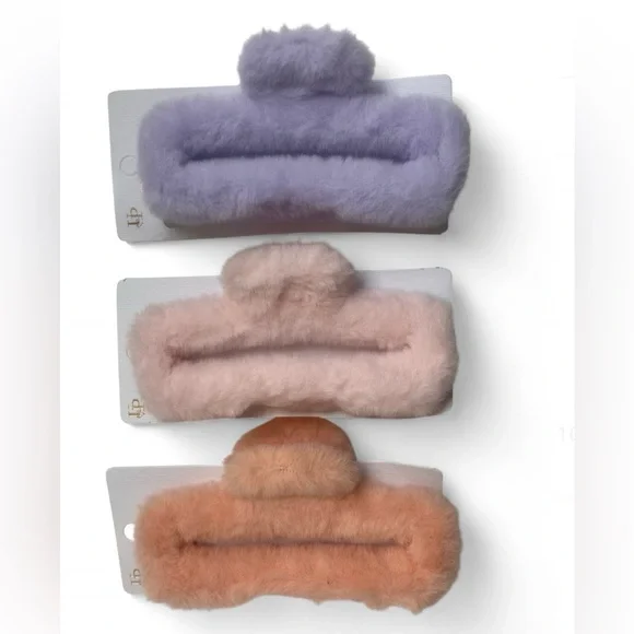 Choose 1 Large Fluffy Claw Clip - Picture 1 of 3